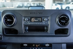 Mercedes-Benz Sprinter Crew Van High Roof 4-Cyl Diesel 2500 High Roof I4 Diesel 170" RWD 2026