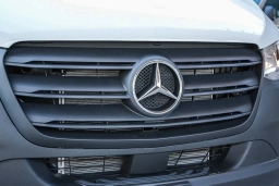 Mercedes-Benz Sprinter Crew Van High Roof 4-Cyl Diesel 2500 High Roof I4 Diesel 170" RWD 2026
