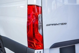 Mercedes-Benz Sprinter Crew Van High Roof 4-Cyl Diesel 2500 High Roof I4 Diesel 170" RWD 2026