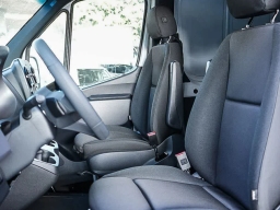 Mercedes-Benz Sprinter Crew Van High Roof 4-Cyl Diesel 2500 High Roof I4 Diesel 170" RWD 2026