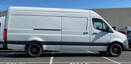 Mercedes-Benz Sprinter Crew Van High Roof 4-Cyl Diesel 2500 High Roof I4 Diesel 170" RWD 2026