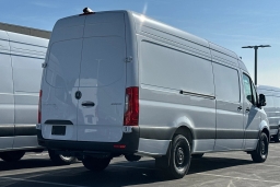 Mercedes-Benz Sprinter Crew Van High Roof 4-Cyl Diesel 2500 High Roof I4 Diesel 170" RWD 2026