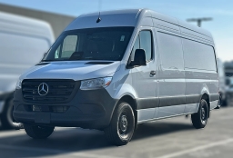 Mercedes-Benz Sprinter Crew Van High Roof 4-Cyl Diesel 2500 High Roof I4 Diesel 170" RWD 2026