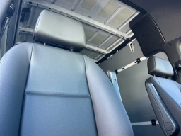 Mercedes-Benz Sprinter Crew Van High Roof 4-Cyl Diesel 2500 High Roof I4 Diesel 170" RWD 2026