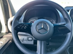 Mercedes-Benz Sprinter Crew Van High Roof 4-Cyl Diesel 2500 High Roof I4 Diesel 170" RWD 2026