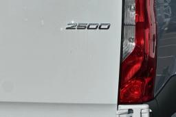 Mercedes-Benz Sprinter Crew Van High Roof 4-Cyl Diesel 2500 High Roof I4 Diesel 170" RWD 2026