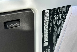 Mercedes-Benz Sprinter Crew Van High Roof 4-Cyl Diesel 2500 High Roof I4 Diesel 170" RWD 2026