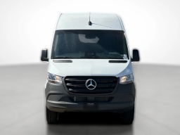 Mercedes-Benz Sprinter Crew Van High Roof 4-Cyl Diesel 2500 High Roof I4 Diesel 170" RWD 2026