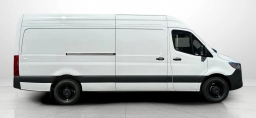 Mercedes-Benz Sprinter Crew Van High Roof 4-Cyl Diesel 2500 High Roof I4 Diesel 170" RWD 2026