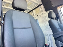 Mercedes-Benz Sprinter Crew Van High Roof 4-Cyl Diesel 2500 High Roof I4 Diesel 170" RWD 2026