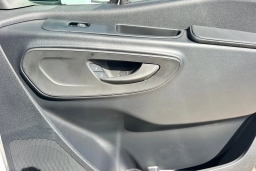 Mercedes-Benz Sprinter Crew Van High Roof 4-Cyl Diesel 2500 High Roof I4 Diesel 170" RWD 2026