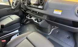 Mercedes-Benz Sprinter Cargo Van Standard Roof 4-Cyl Diesel HO 2500 Standard Roof I4 Diesel HO 144" RWD 2025