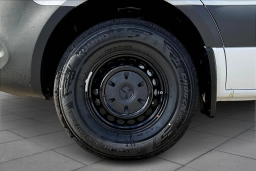 Mercedes-Benz Sprinter Crew Van Standard Roof 4-Cyl Diesel HO 2500 Standard Roof I4 Diesel HO 144" RWD 2026