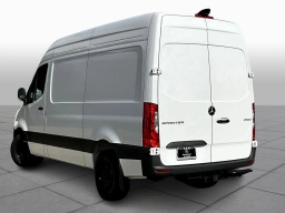 Mercedes-Benz Sprinter Crew Van Standard Roof 4-Cyl Diesel HO 2500 Standard Roof I4 Diesel HO 144" RWD 2026