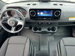 Mercedes-Benz Sprinter Crew Van Standard Roof 4-Cyl Diesel HO 2500 Standard Roof I4 Diesel HO 144" RWD 2026