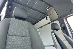 Mercedes-Benz Sprinter Crew Van Standard Roof 4-Cyl Diesel HO 2500 Standard Roof I4 Diesel HO 144" RWD 2026