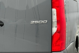 Mercedes-Benz Sprinter Crew Van Standard Roof 4-Cyl Diesel HO 2500 Standard Roof I4 Diesel HO 144" RWD 2026