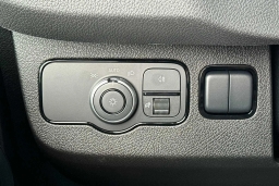 Mercedes-Benz Sprinter Crew Van Standard Roof 4-Cyl Diesel HO 2500 Standard Roof I4 Diesel HO 144" RWD 2026