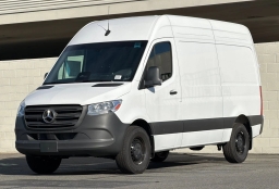 Mercedes-Benz Sprinter Cargo Van Standard Roof 4-Cyl Diesel HO 2500 Standard Roof I4 Diesel HO 144" RWD 2025