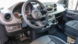 Mercedes-Benz Sprinter Cargo Van Standard Roof 4-Cyl Diesel HO 2500 Standard Roof I4 Diesel HO 144" RWD 2025