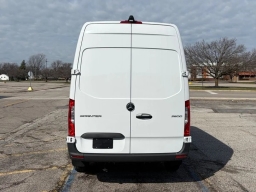 Mercedes-Benz Sprinter Cargo Van Standard Roof 4-Cyl Diesel HO 2500 Standard Roof I4 Diesel HO 144" RWD 2025