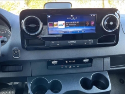 Mercedes-Benz Sprinter Crew Van Standard Roof 4-Cyl Diesel HO 2500 Standard Roof I4 Diesel HO 144" RWD 2026