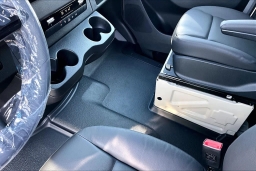 Mercedes-Benz Sprinter Crew Van Standard Roof 4-Cyl Diesel HO 2500 Standard Roof I4 Diesel HO 144" RWD 2026