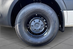 Mercedes-Benz Sprinter Crew Van Standard Roof 4-Cyl Diesel HO 2500 Standard Roof I4 Diesel HO 144" RWD 2026