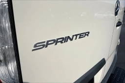 Mercedes-Benz Sprinter Crew Van Standard Roof 4-Cyl Diesel HO 2500 Standard Roof I4 Diesel HO 144" RWD 2026