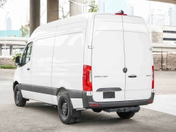 Mercedes-Benz Sprinter Cargo Van Standard Roof 4-Cyl Diesel HO 2500 Standard Roof I4 Diesel HO 144" RWD 2025