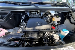 Mercedes-Benz Sprinter Crew Van Standard Roof 4-Cyl Diesel HO 2500 Standard Roof I4 Diesel HO 144" RWD 2026