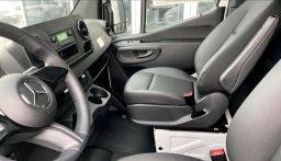 Mercedes-Benz Sprinter Cargo Van Standard Roof 4-Cyl Diesel HO 2500 Standard Roof I4 Diesel HO 144" RWD 2025