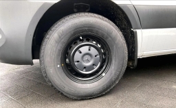 Mercedes-Benz Sprinter Cargo Van Standard Roof 4-Cyl Diesel HO 2500 Standard Roof I4 Diesel HO 144" RWD 2025