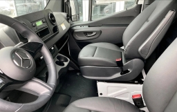 Mercedes-Benz Sprinter Cargo Van Standard Roof 4-Cyl Diesel HO 2500 Standard Roof I4 Diesel HO 144" RWD 2025