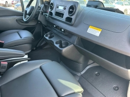 Mercedes-Benz Sprinter Cargo Van Standard Roof 4-Cyl Diesel HO 2500 Standard Roof I4 Diesel HO 144" RWD 2025