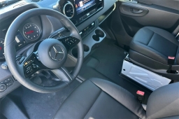 Mercedes-Benz Sprinter Crew Van Standard Roof 4-Cyl Diesel HO 2500 Standard Roof I4 Diesel HO 144" RWD 2026