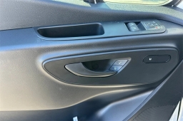 Mercedes-Benz Sprinter Crew Van Standard Roof 4-Cyl Diesel HO 2500 Standard Roof I4 Diesel HO 144" RWD 2026