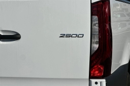 Mercedes-Benz Sprinter Crew Van Standard Roof 4-Cyl Diesel HO 2500 Standard Roof I4 Diesel HO 144" RWD 2026