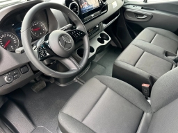 Mercedes-Benz Sprinter Crew Van Standard Roof 4-Cyl Diesel HO 2500 Standard Roof I4 Diesel HO 144" RWD 2026