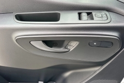 Mercedes-Benz Sprinter Crew Van Standard Roof 4-Cyl Diesel HO 2500 Standard Roof I4 Diesel HO 144" RWD 2026