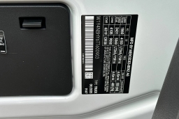 Mercedes-Benz Sprinter Crew Van Standard Roof 4-Cyl Diesel HO 2500 Standard Roof I4 Diesel HO 144" RWD 2026