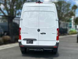 Mercedes-Benz Sprinter Cargo Van Standard Roof 4-Cyl Diesel HO 2500 Standard Roof I4 Diesel HO 144" RWD 2025