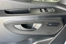 Mercedes-Benz Sprinter Cargo Van Standard Roof 4-Cyl Diesel HO 2500 Standard Roof I4 Diesel HO 144" RWD 2025