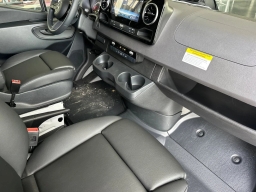 Mercedes-Benz Sprinter Cargo Van Standard Roof 4-Cyl Diesel HO 2500 Standard Roof I4 Diesel HO 144" RWD 2025