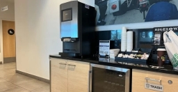 Mercedes-Benz Sprinter Cargo Van Standard Roof 4-Cyl Diesel HO 2500 Standard Roof I4 Diesel HO 144" RWD 2025