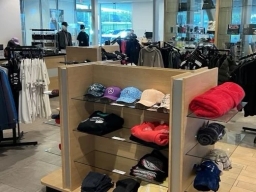 Mercedes-Benz Sprinter Cargo Van Standard Roof 4-Cyl Diesel HO 2500 Standard Roof I4 Diesel HO 144" RWD 2025