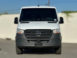 Mercedes-Benz Sprinter Crew Van Standard Roof 4-Cyl Diesel HO 2500 Standard Roof I4 Diesel HO 144" RWD 2026