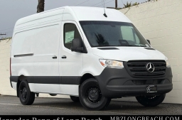 Mercedes-Benz Sprinter Crew Van Standard Roof 4-Cyl Diesel HO 2500 Standard Roof I4 Diesel HO 144" RWD 2026