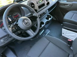 Mercedes-Benz Sprinter Crew Van Standard Roof 4-Cyl Diesel HO 2500 Standard Roof I4 Diesel HO 144" RWD 2026