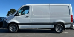 Mercedes-Benz Sprinter Crew Van Standard Roof 4-Cyl Diesel HO 2500 Standard Roof I4 Diesel HO 144" RWD 2026